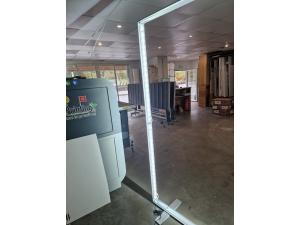 Impression tissu tendu avec structure LED rtro-claire