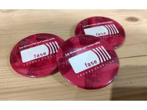 Badges rond de 56mm avec impression couleur et epingle de fixation pour Grand Imperial SA � Petit-Lancy