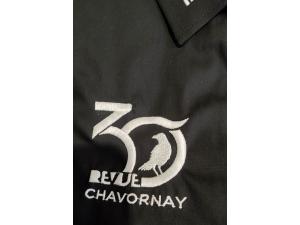 Polo noir avec broderie coeur et col gauche B&C CGPUI10  pour Revue de Chavornay � Chavornay