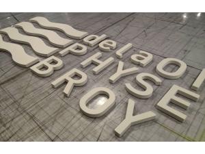 PVC Expans� de 15mm avec une d�coupe lettrage par fraisage pour SILVASDESIGN � Hauteville